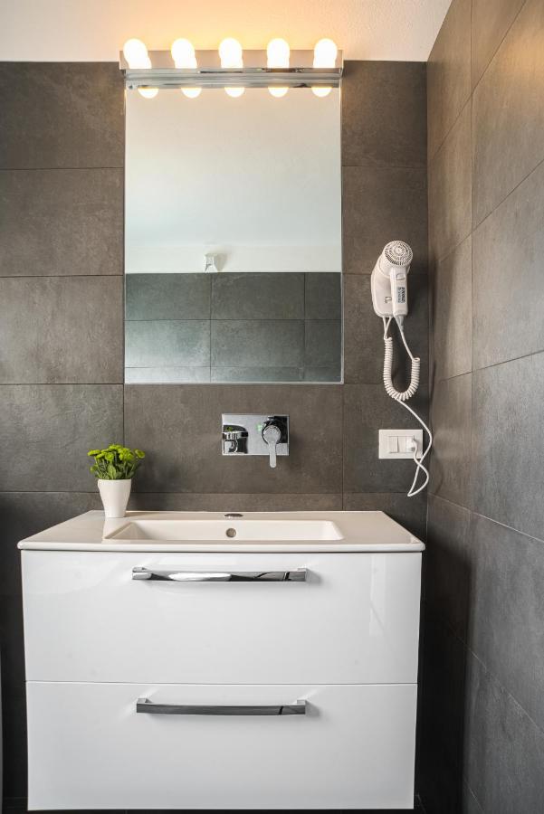 Apartments Florence - Pier Capponi Duomo Екстериор снимка
